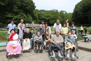 しょうぶ園見学の様子①