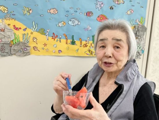 スイカ割りの後、美味しくいただきました♪